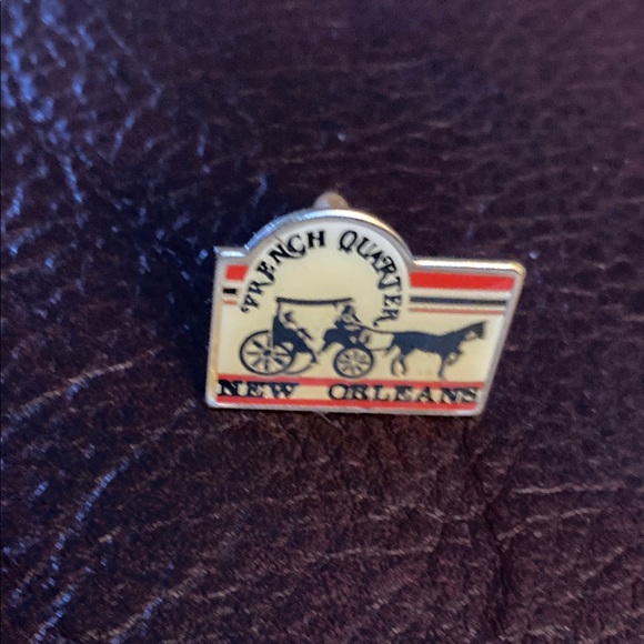 French Quarter New Orleans Souvenir Metal Pin - Picture 4 of 6